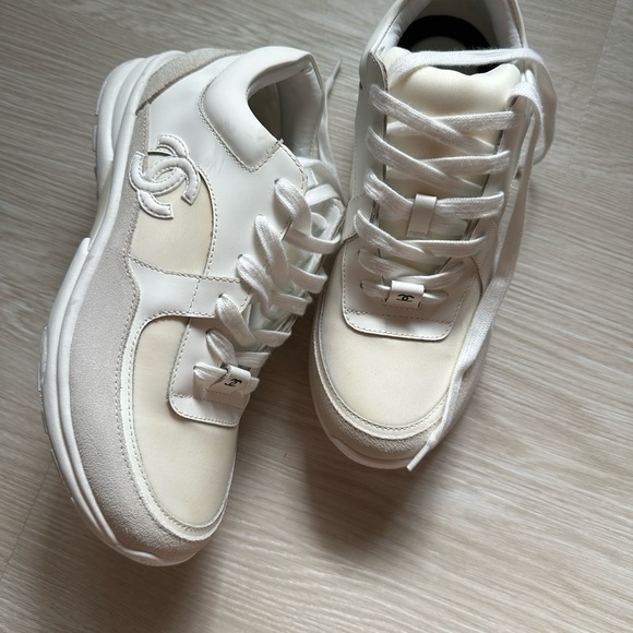 Used chanel sneaker size 39 - Picture 1 of 4